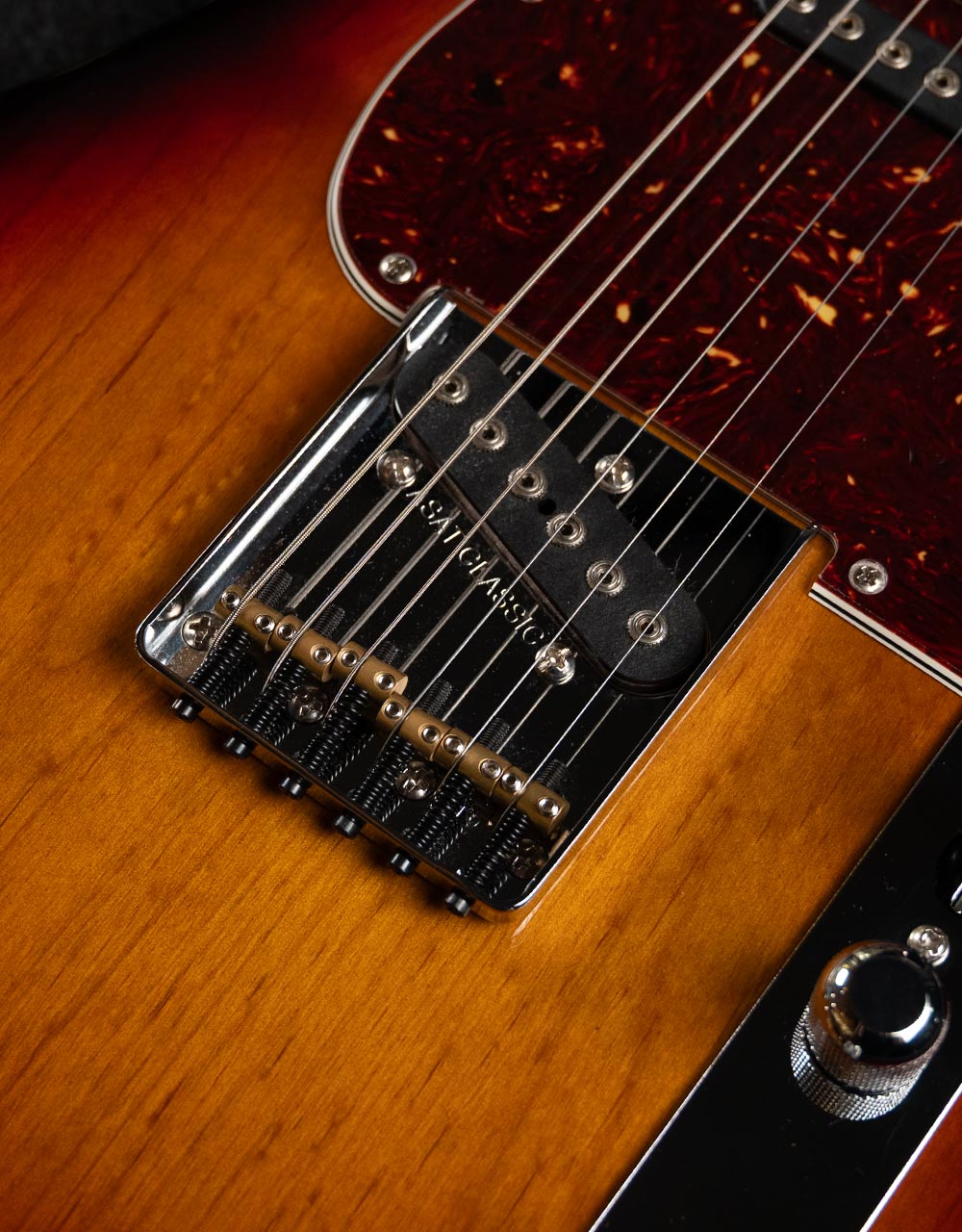 Электрогитара G&L FD ASAT Classic 3-Tone Sunburst CR - купить в "Гитарном Клубе"