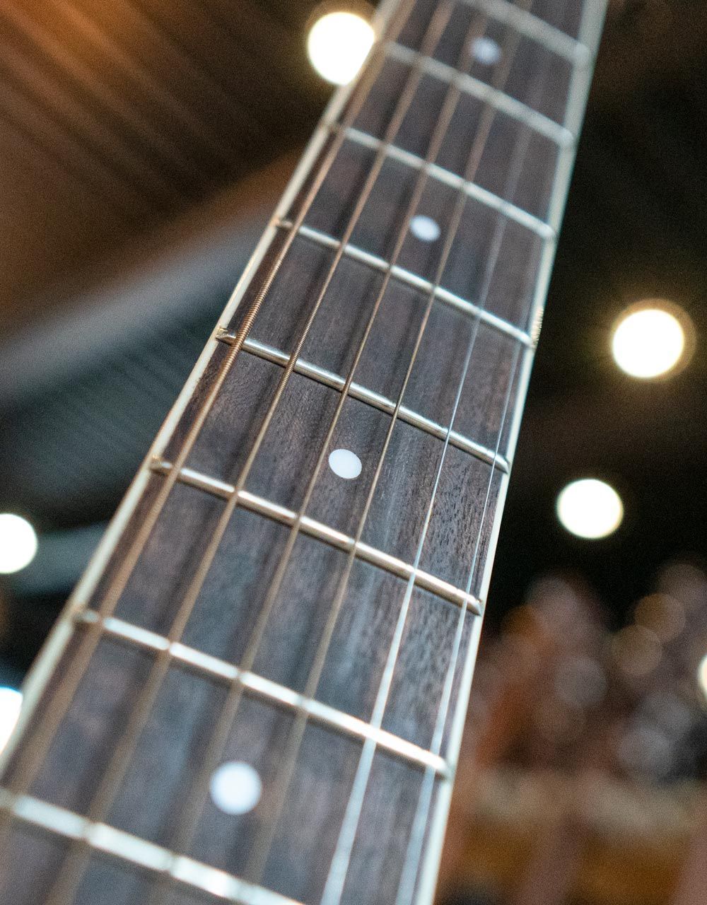 Электроакустическая гитара Ovation Applause AE44II-5 Mid Cutaway Black - купить в "Гитарном Клубе"