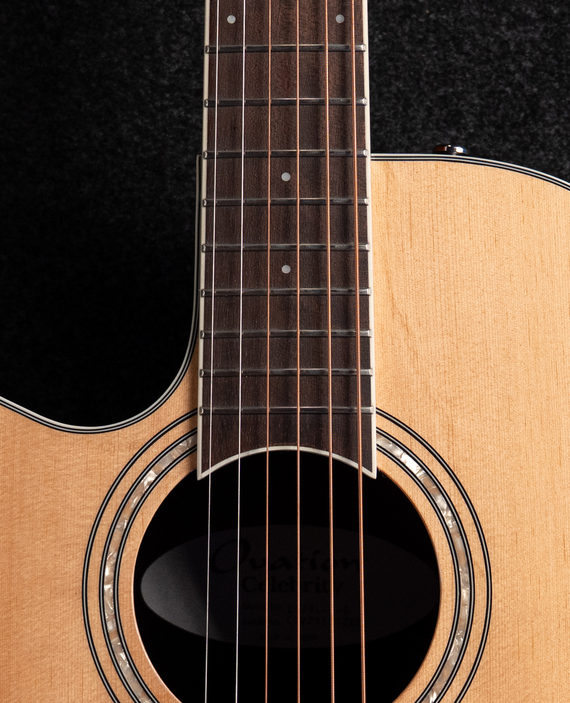 Электроакустическая гитара Ovation CS24L-4G Celebrity Standart Mid-Depth Natural - купить в "Гитарном Клубе"