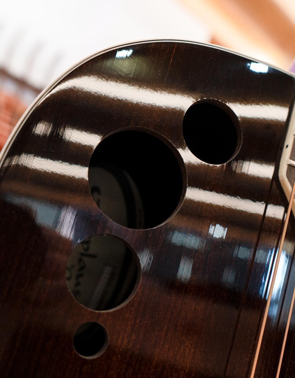 Электроакустическая гитара Ovation Applause AE44IIP-VV Mid Cutaway Vintage Varnish - купить в "Гитарном Клубе"