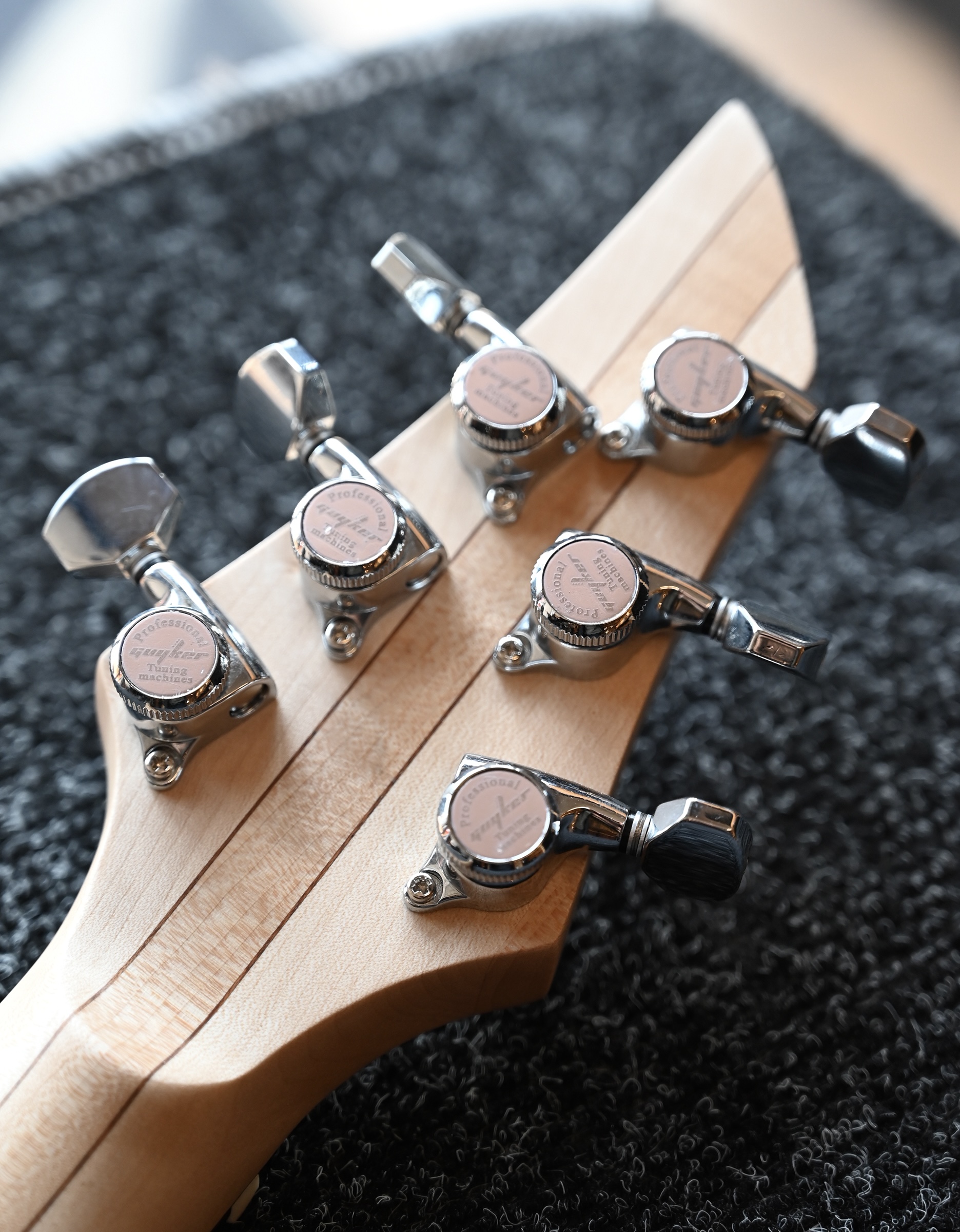 Электрогитара Inspector Varm Black - купить в "Гитарном Клубе"