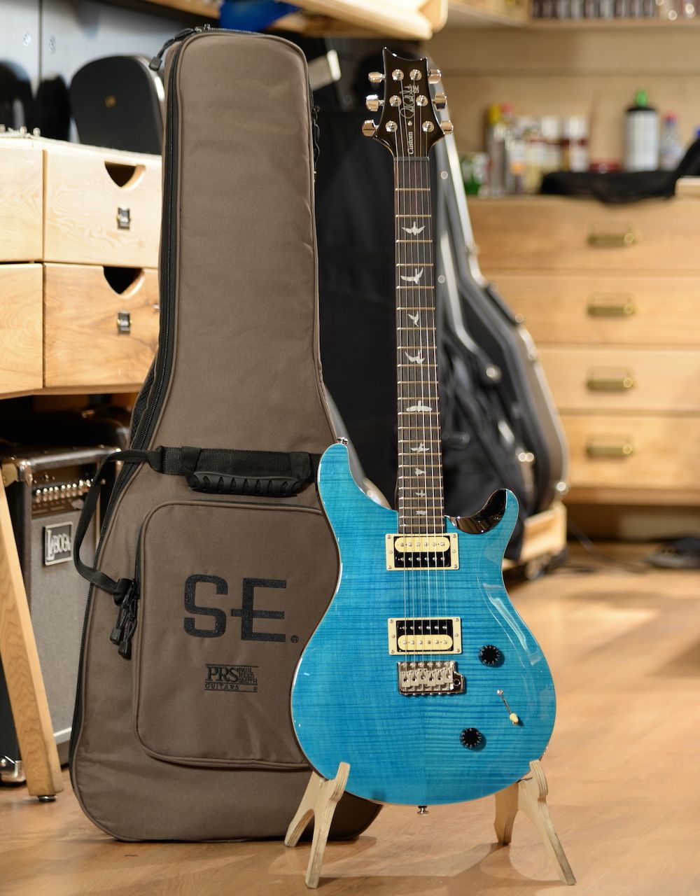 Электрогитара PRS SE CUSTOM 22 SAPPHIRE - купить в "Гитарном Клубе"
