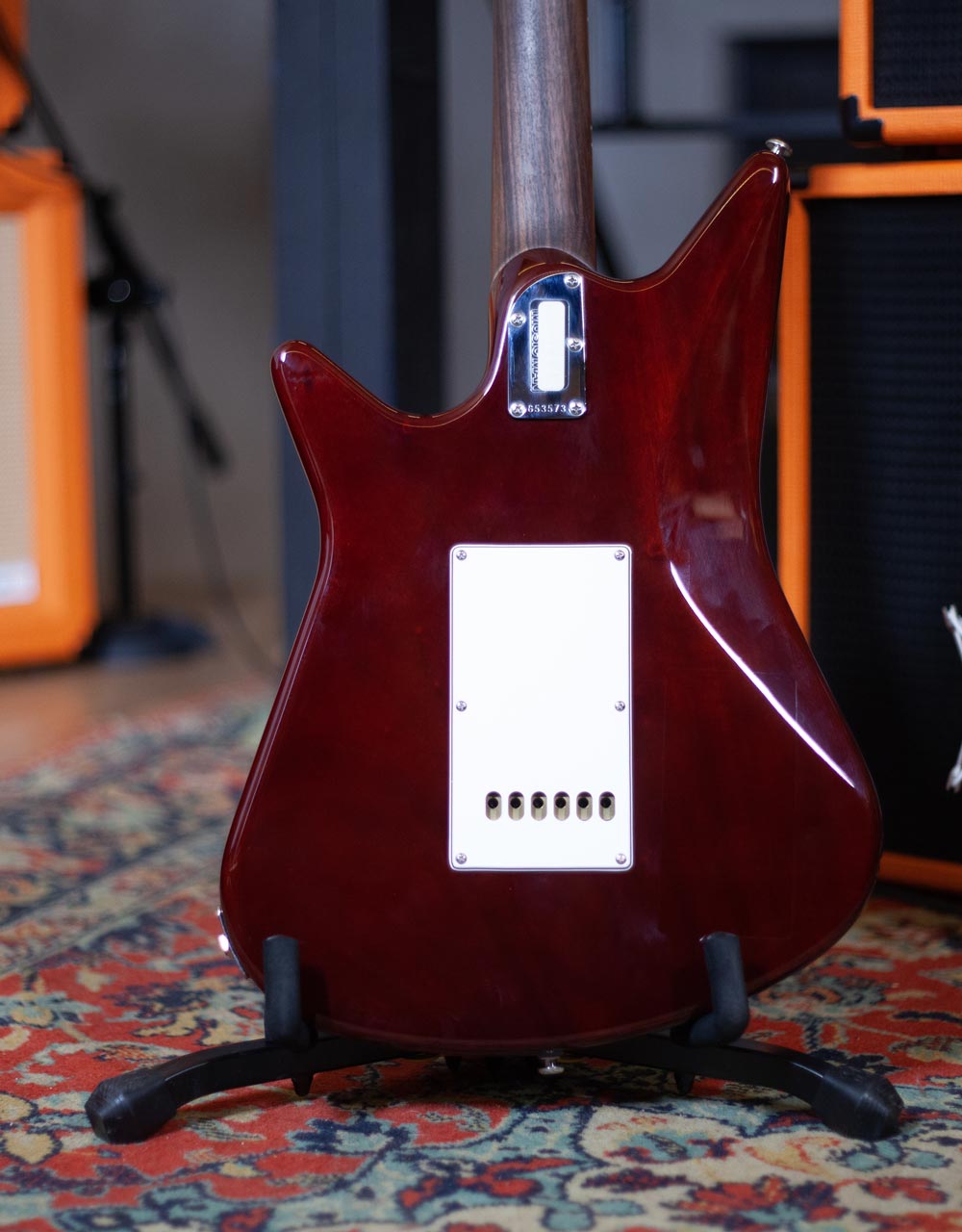 Электрогитара Music Man Albert Lee, именная модель Albert Lee, Transparent Walnut - купить в "Гитарном Клубе"