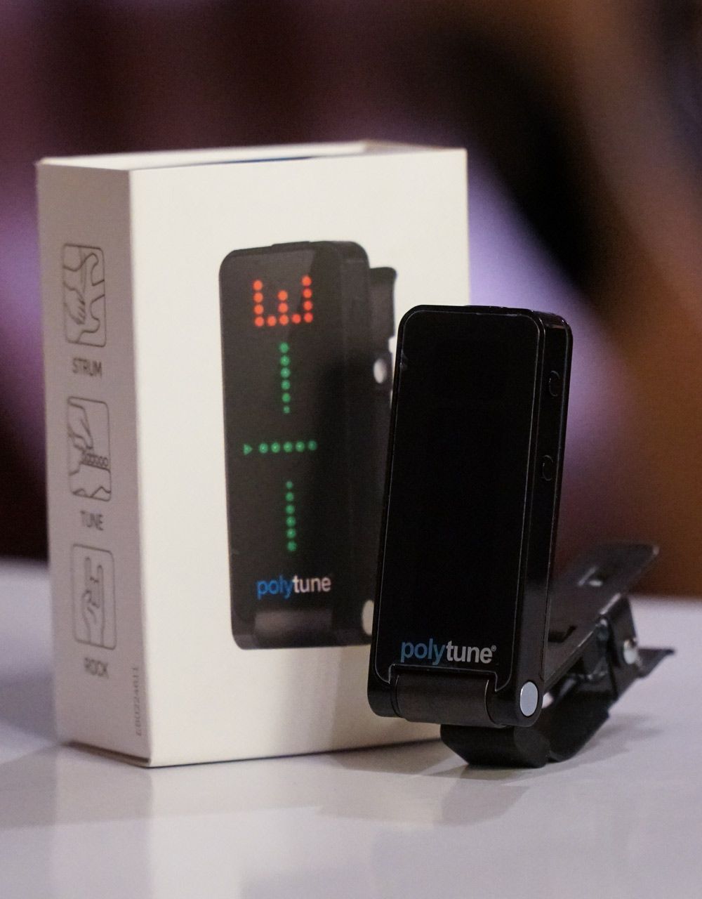 Тюнер TC Electronic PolyTune Clip Black - купить в "Гитарном Клубе"