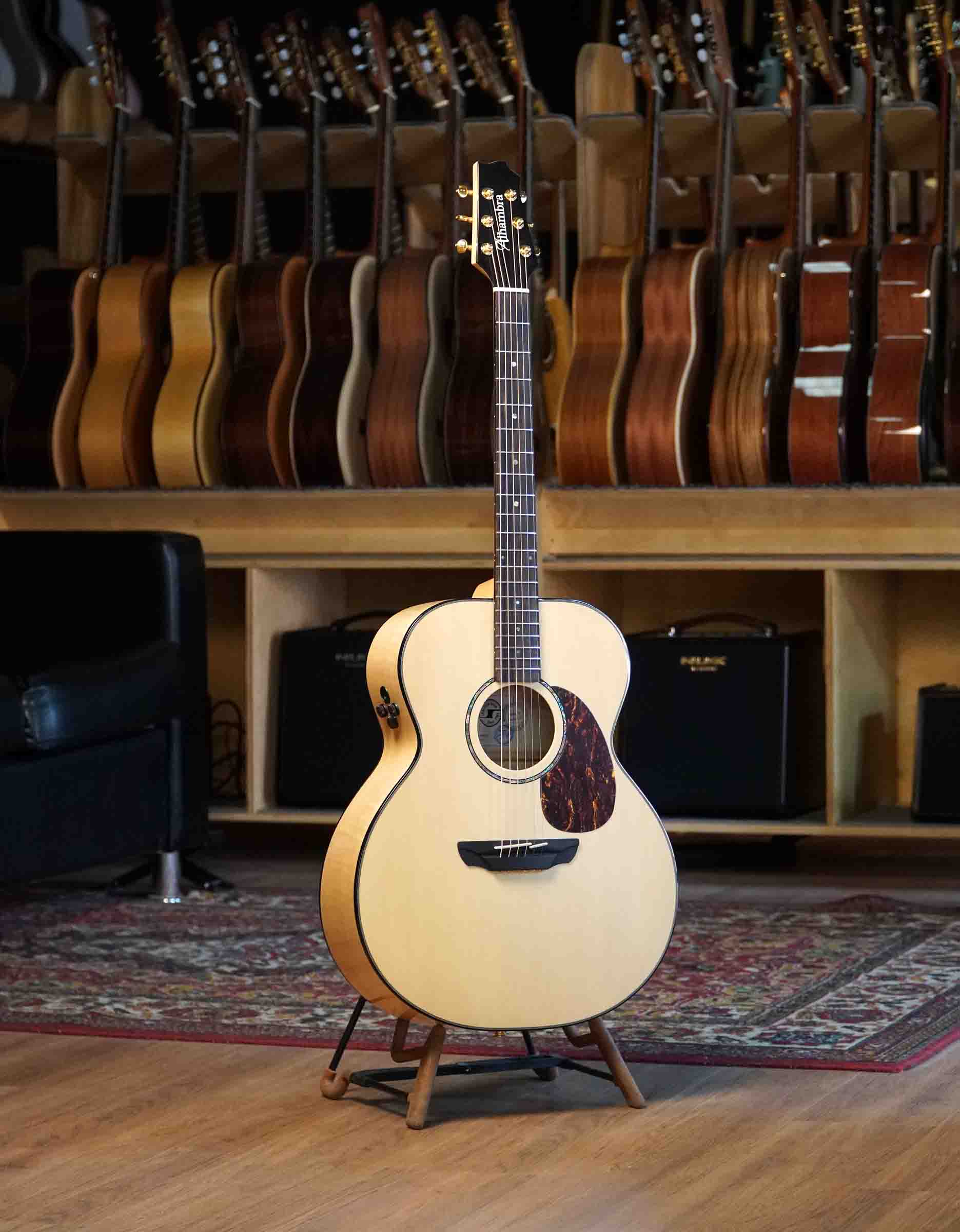 Электроакустическая гитара Alhambra AJ-SM E9 - купить в "Гитарном Клубе"