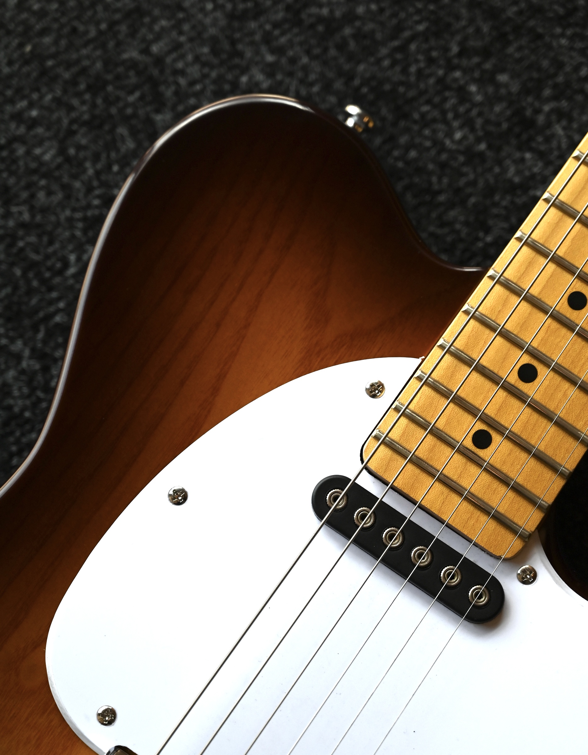 Электрогитара G&L Tribute ASAT Classic Tobacco Sunburst MP - купить в "Гитарном Клубе"