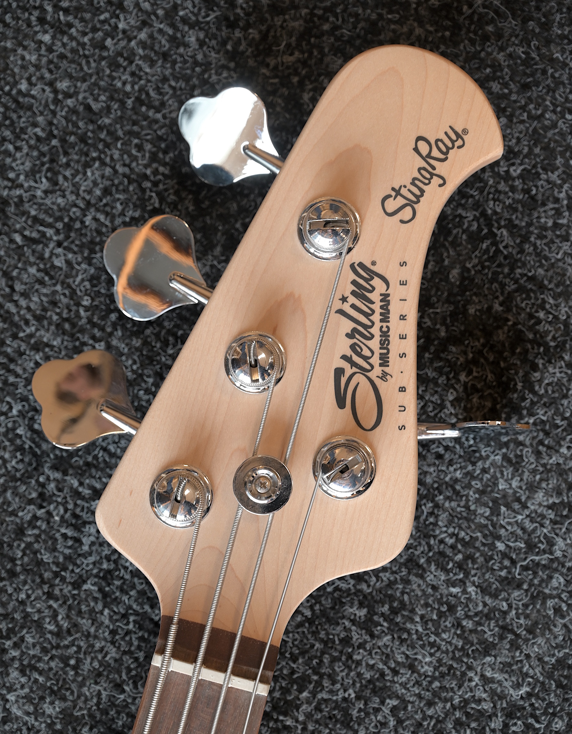 Бас-гитара Sterling StingRay ST-RAY4-TBLS, Trans Blue Satin  - купить в "Гитарном Клубе"