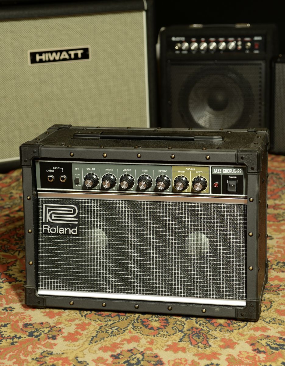 Комбоусилитель для электрогитары Roland JC-22, Jazz Chorus - купить в "Гитарном Клубе"