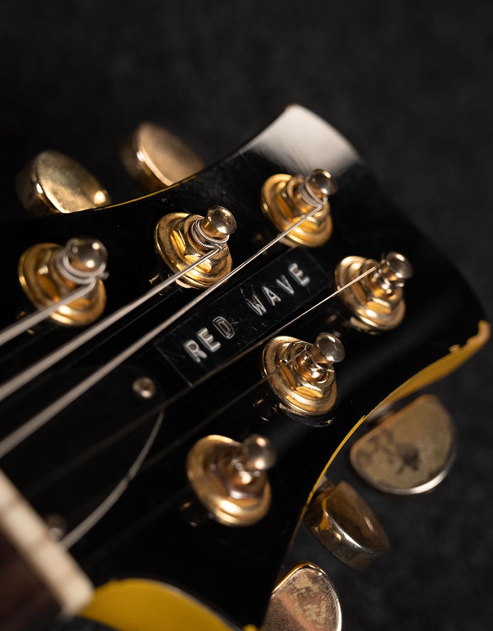 Электрогитара Red Wave TV Yellow  - купить в "Гитарном Клубе"