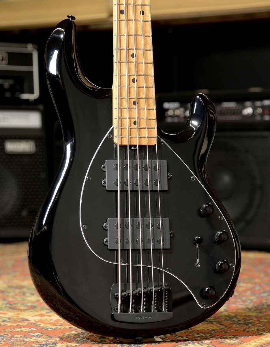 Бас-гитара Music Man StingRay Special, Black - купить в "Гитарном Клубе"