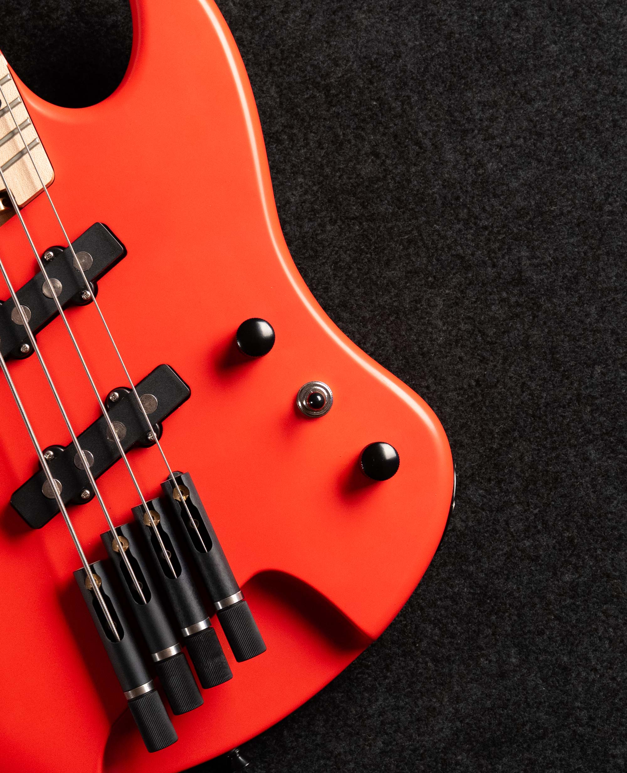 Бас-гитара Inspector Headless Red - купить в "Гитарном Клубе"