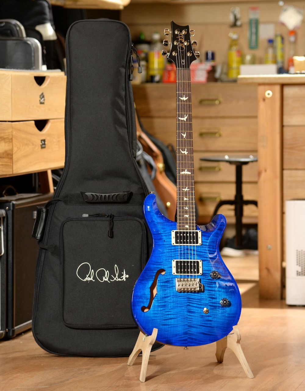 Электрогитара PRS CE24 SEMI-HOLLOW CC FADED BLUE SMOKEBURST WRAP BLACKOUT NECK - купить в "Гитарном Клубе"