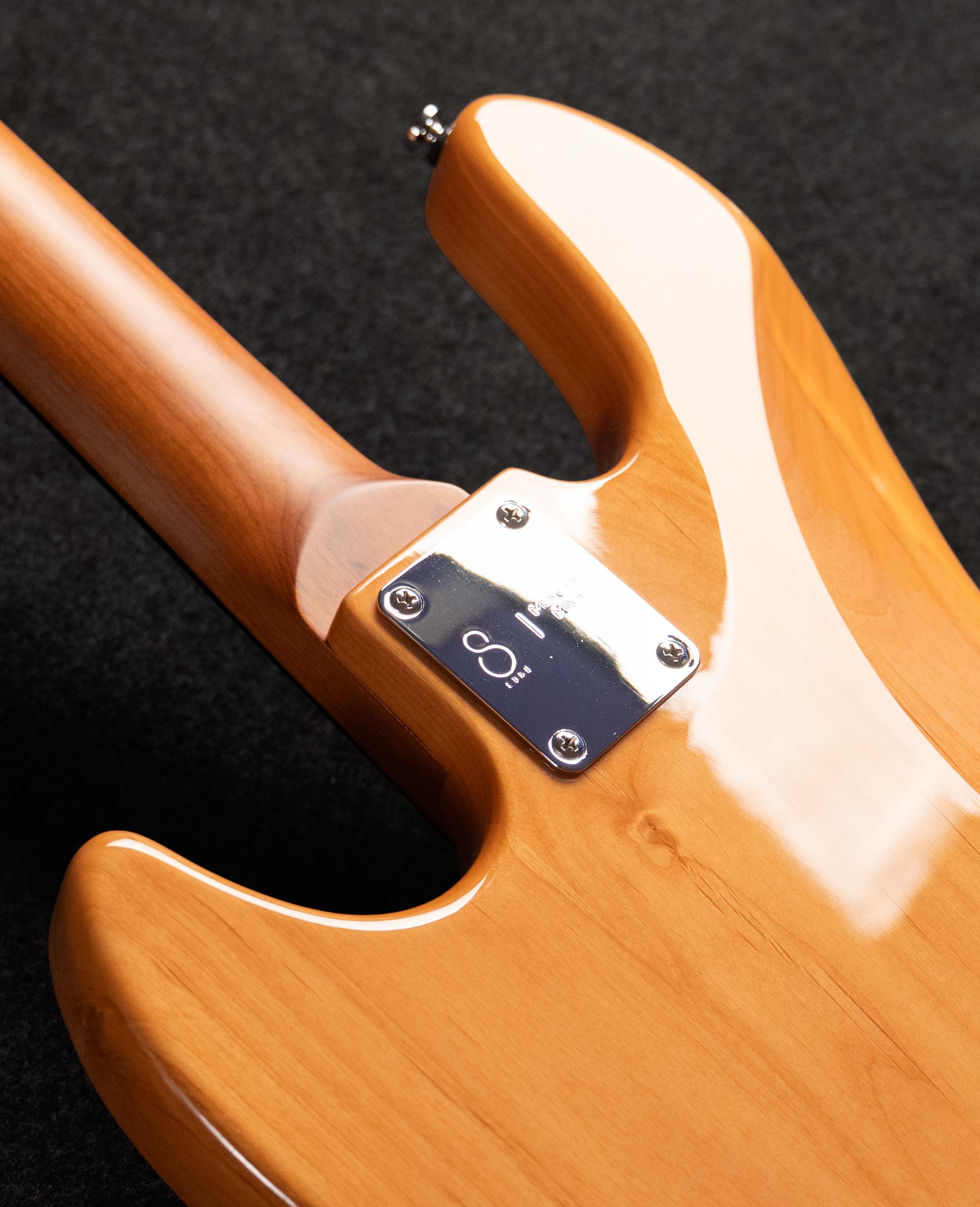 Бас-гитара Sire V5 Alder-4 (2nd Gen) NT - купить в "Гитарном Клубе"