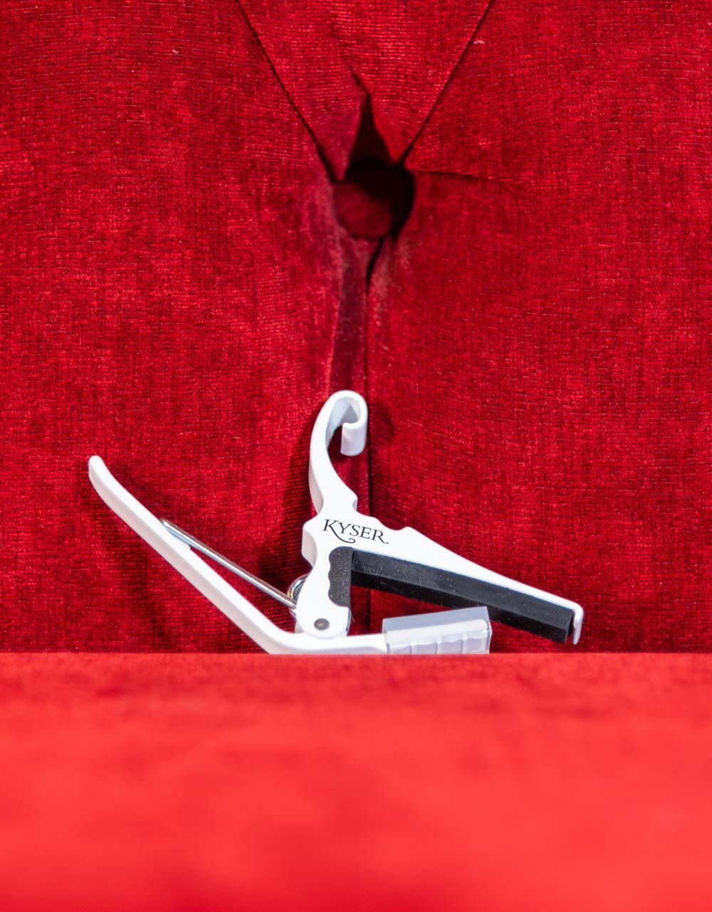 Каподастр для гитары Kyser KG6W - купить в "Гитарном Клубе"