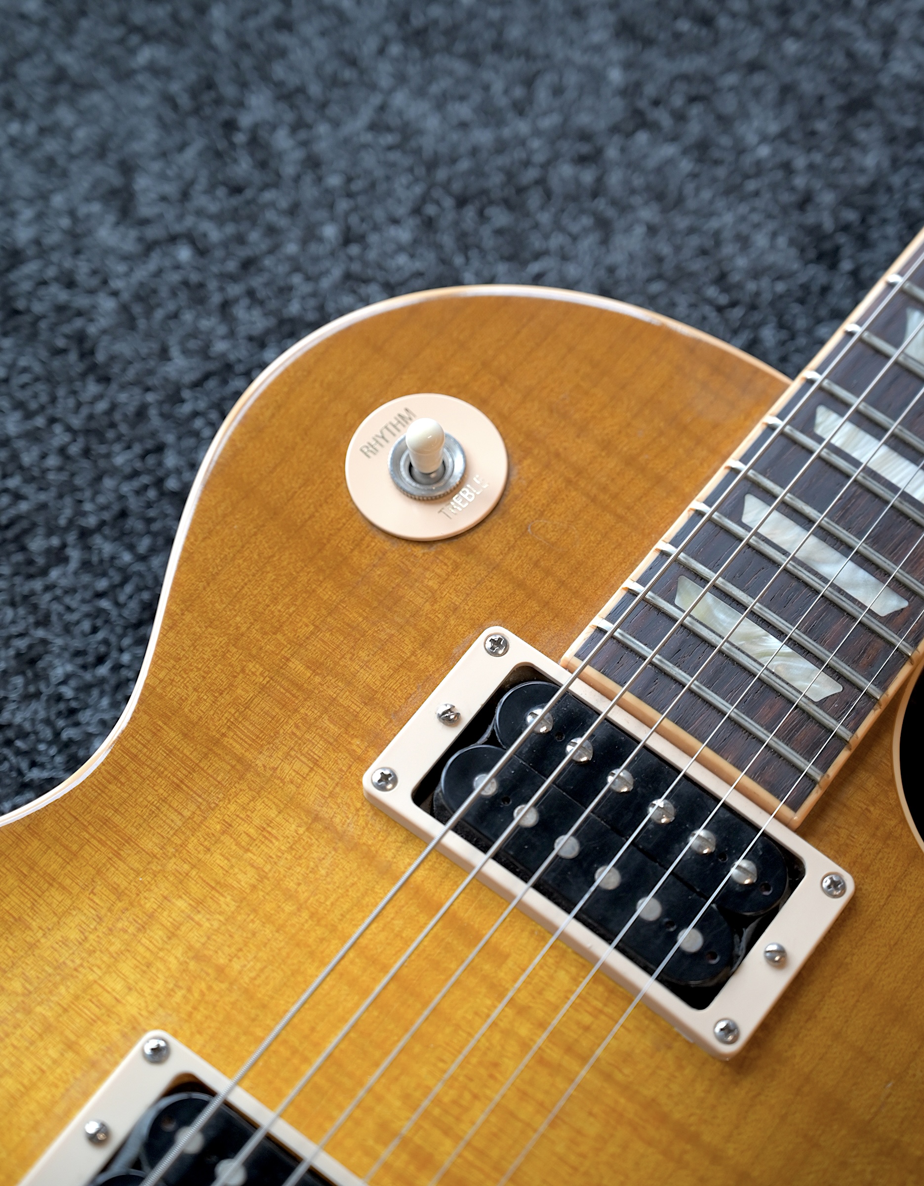 Электрогитара Gibson Les Paul Classic Antique Limited Edition, 2007 - купить в "Гитарном Клубе"