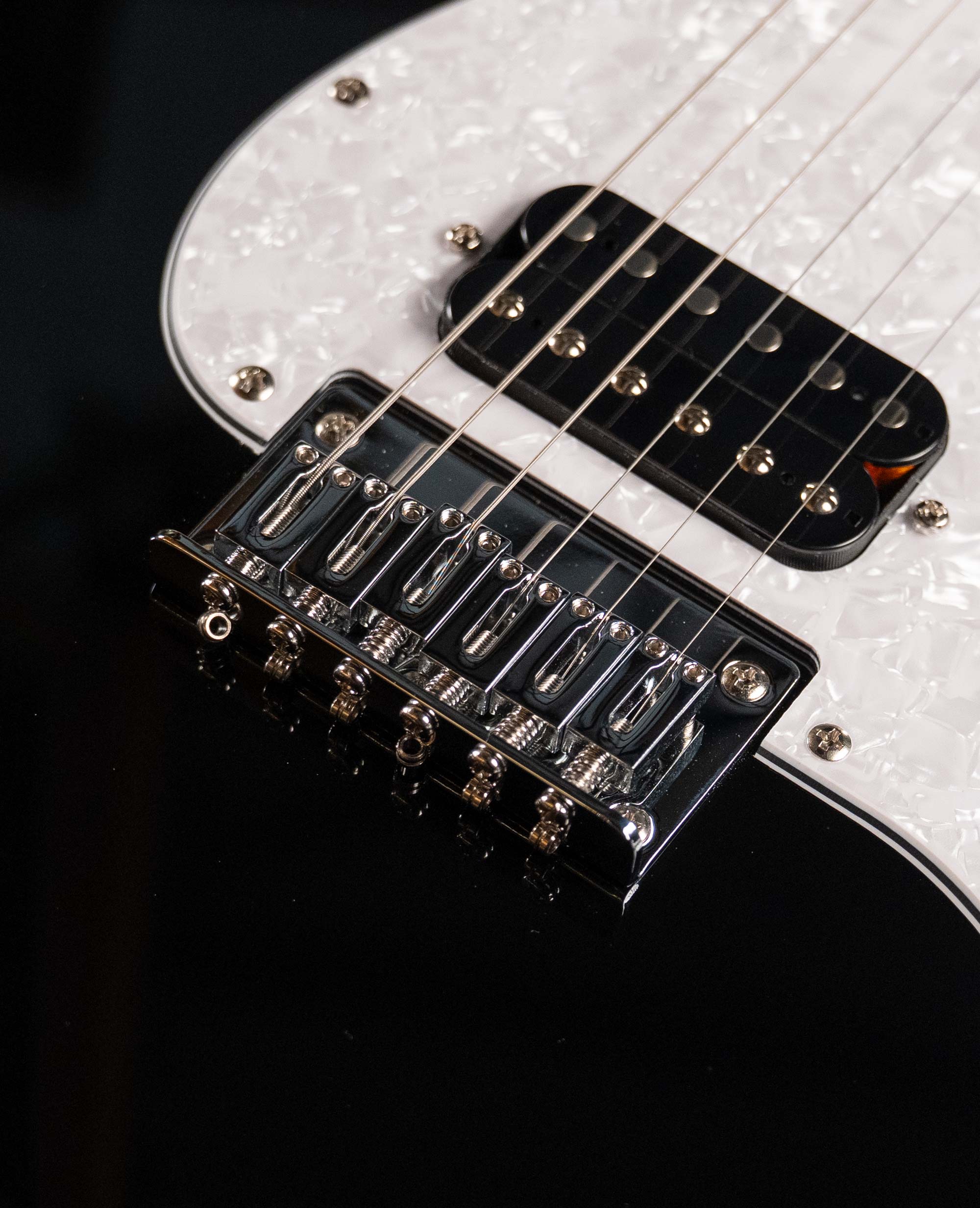 Электрогитара JET JS-400 HT BK - купить в "Гитарном Клубе"