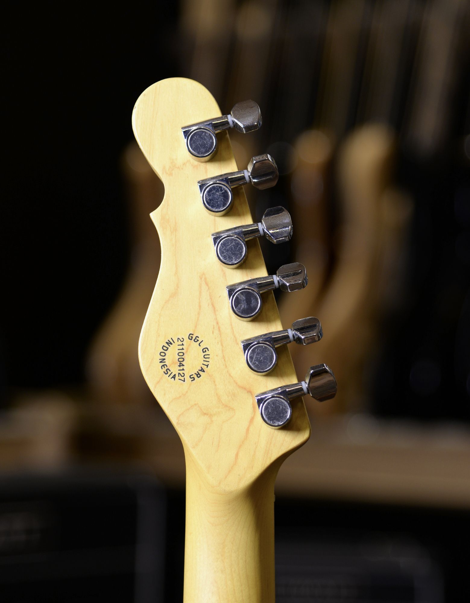 Электрогитара G&L Tribute ASAT Special Surf Green MP Poplar - купить в "Гитарном Клубе"