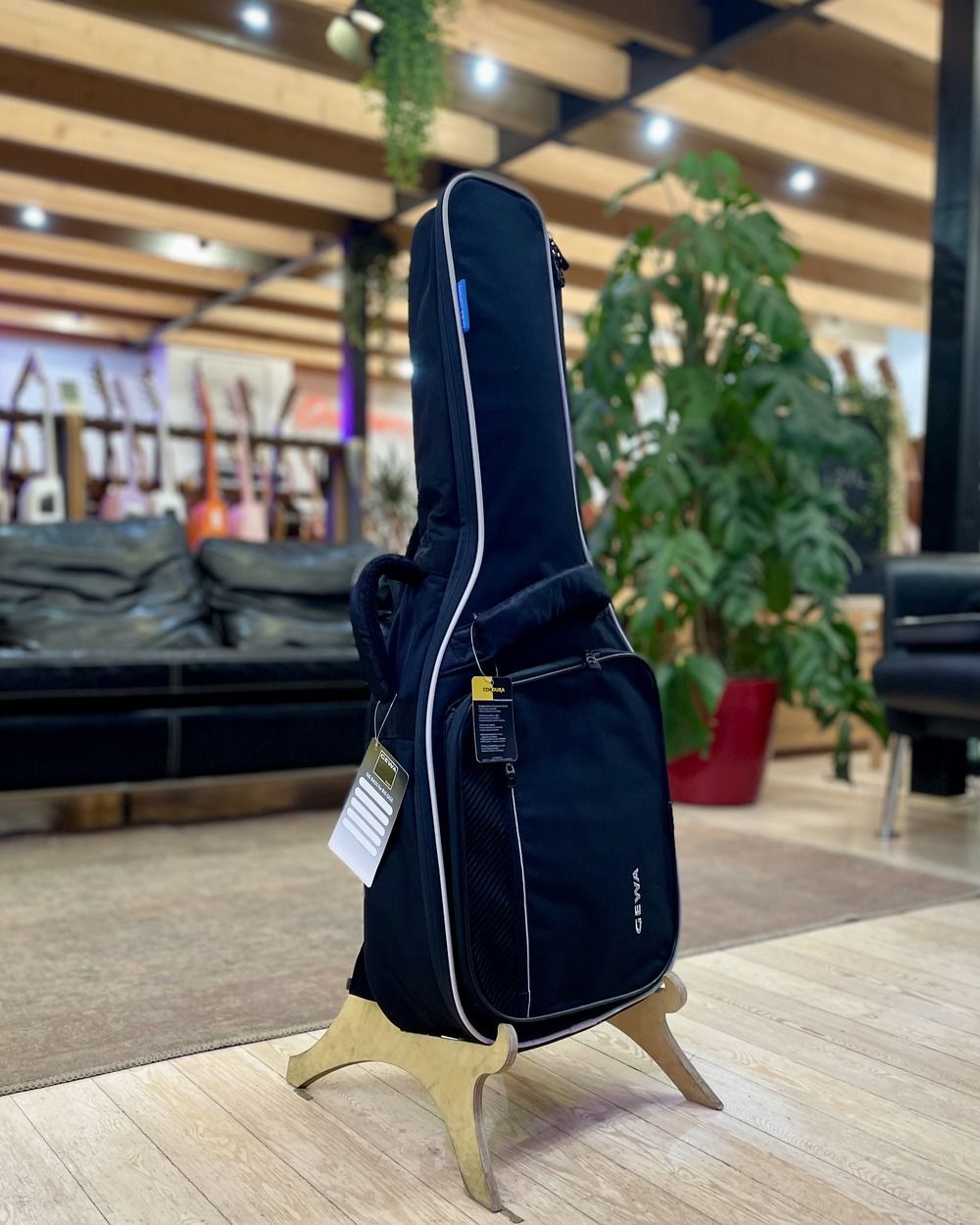 Чехол для классической гитары 1/2 Gewa Economy 12 Classic 1/2 Black - купить в "Гитарном Клубе"