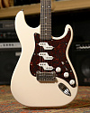 Электрогитара G&L Tribute Comanche Olympic White RW Poplar - купить в "Гитарном Клубе"