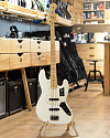 Бас-гитара Fender Player Jazz Bass Polar White - купить в "Гитарном Клубе"