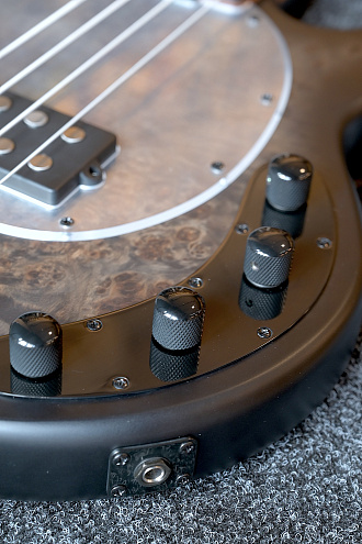 Бас-гитара Sterling StingRay RAY34-PB, Poplar Burl Top, Trans Black - купить в "Гитарном Клубе"