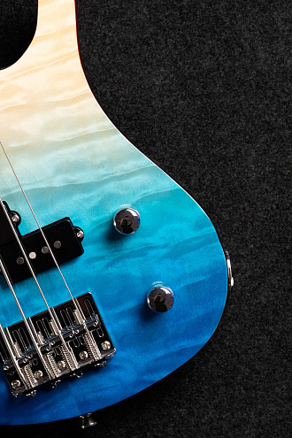 Бас-гитара уменьшенная Flight Mini Bass TBL - купить в "Гитарном Клубе"