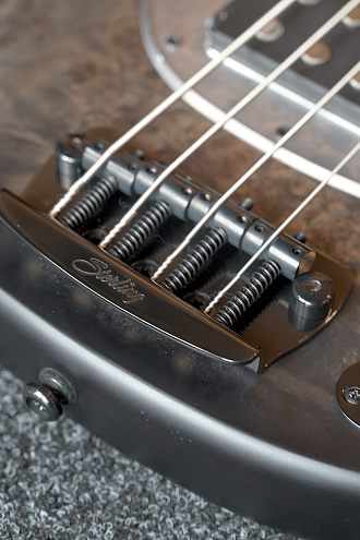 Бас-гитара Sterling StingRay RAY34-PB, Poplar Burl Top, Trans Black - купить в "Гитарном Клубе"