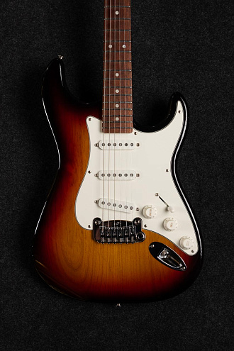 Электрогитара G&L FD Legacy 3-Tone Sunburst CR - купить в "Гитарном Клубе"