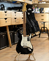 Электрогитара Fender Player Stratocaster Black HSS PF - купить в "Гитарном Клубе"