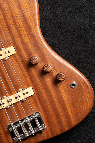 Бас-гитара Schecter Jazz Bass USA