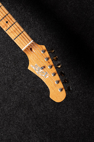 Электрогитара JET JT-30 Gold - купить в "Гитарном Клубе"