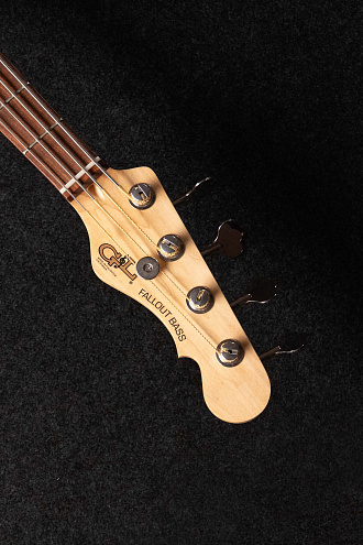 Бас-гитара G&L FD Fallout Shortscale Bass Shell Pink CR - купить в "Гитарном Клубе"