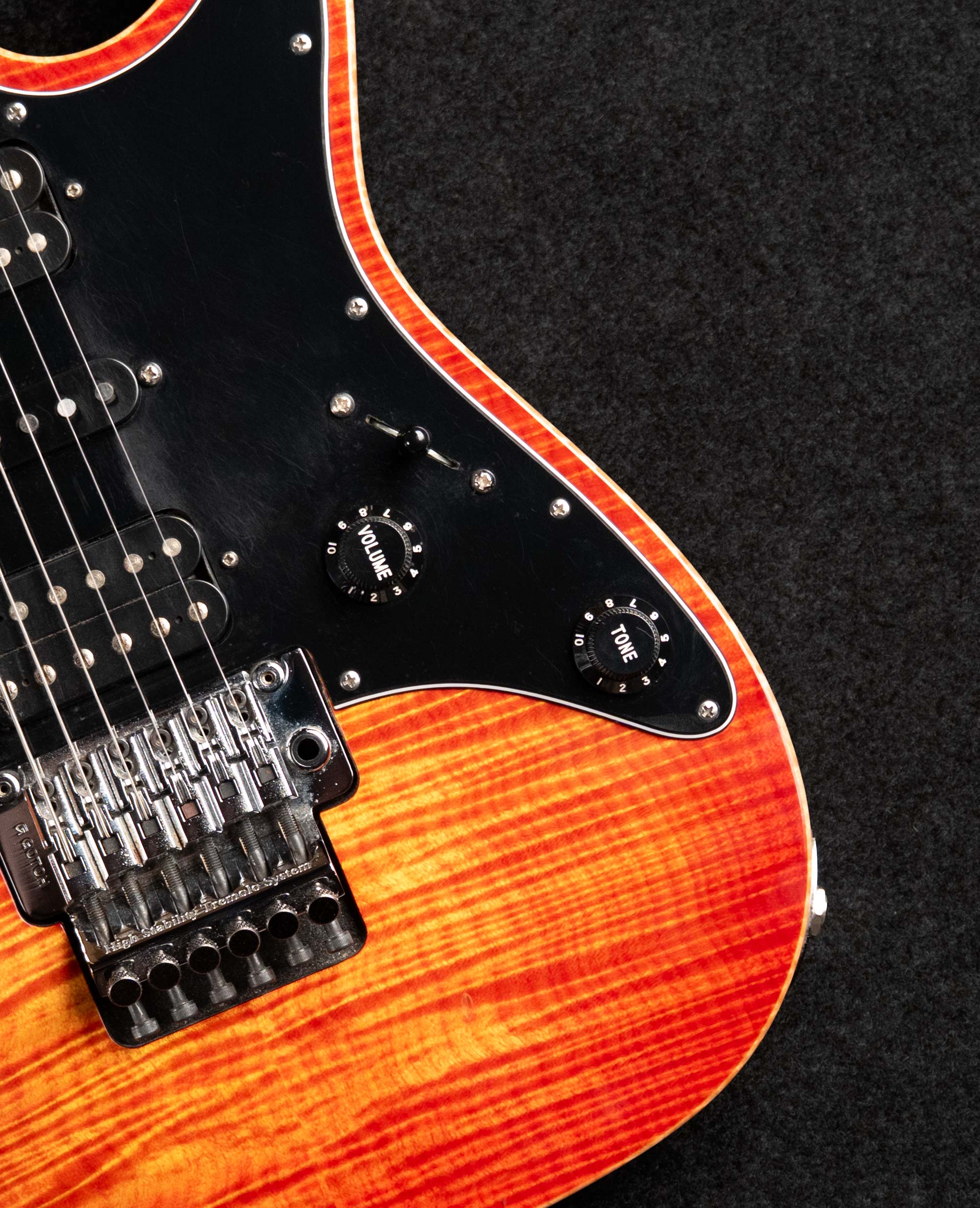 Электрогитара Suhr Standard’2009 - купить в "Гитарном Клубе"