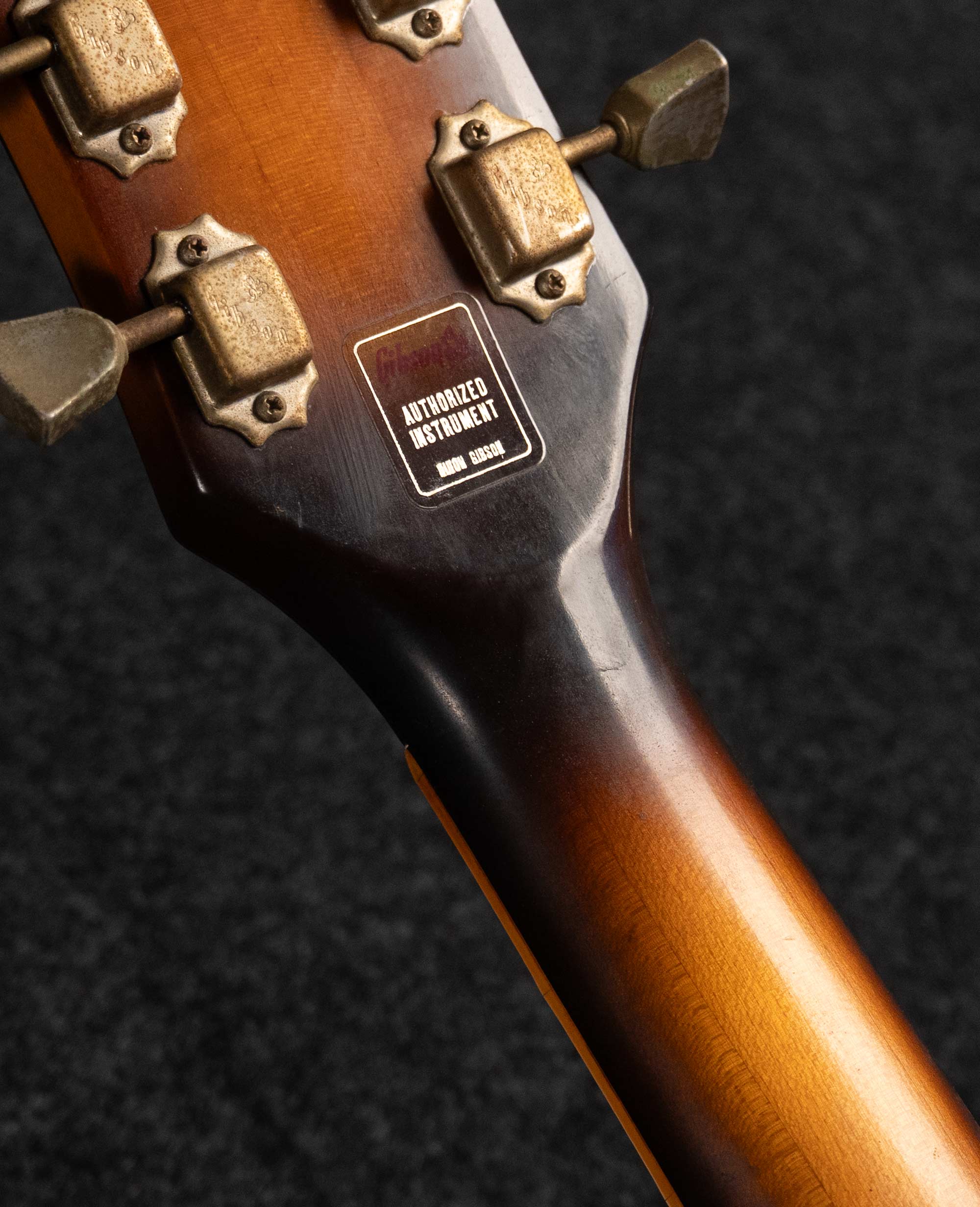 Электрогитара Gibson Les Paul Standard `80 - купить в "Гитарном Клубе"