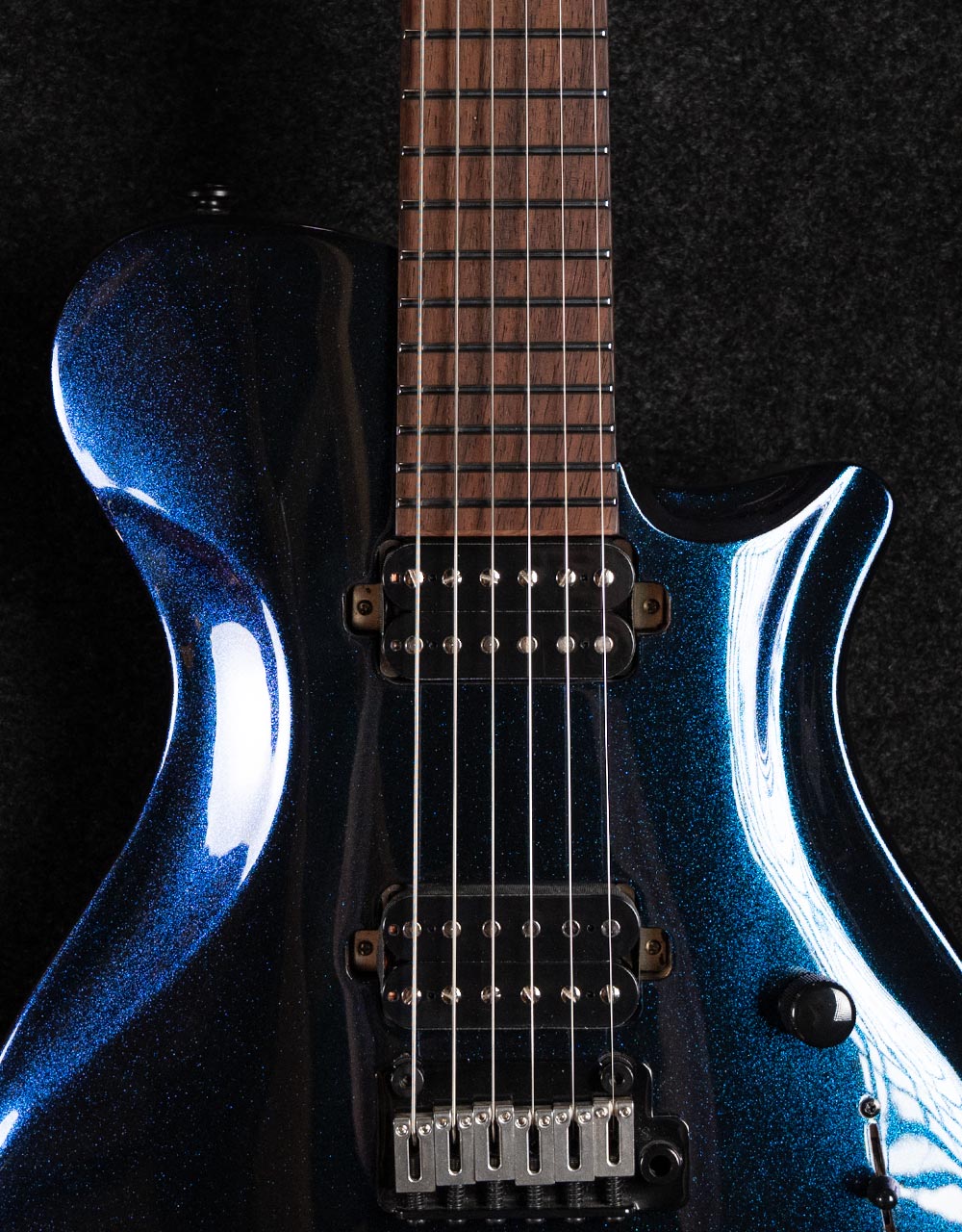 Электрогитара Covenant Custom Model Be Aurora - купить в "Гитарном Клубе"