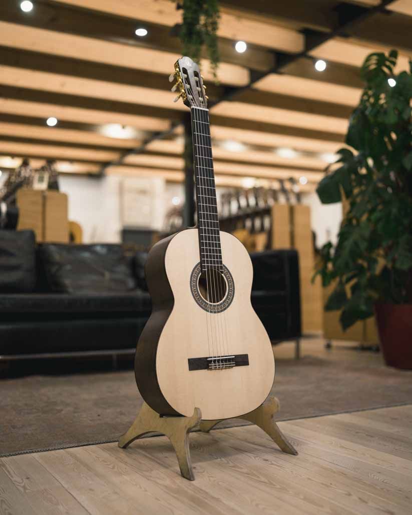 Классическая гитара New Tone Silena CL-S N/T - купить в "Гитарном Клубе"