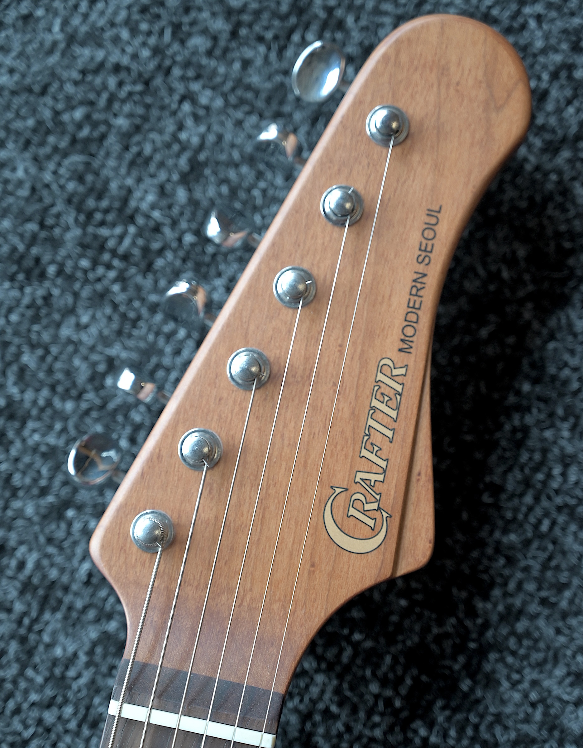 Электрогитара Crafter Modern Seoul VVS RS Vintage Red - купить в "Гитарном Клубе"