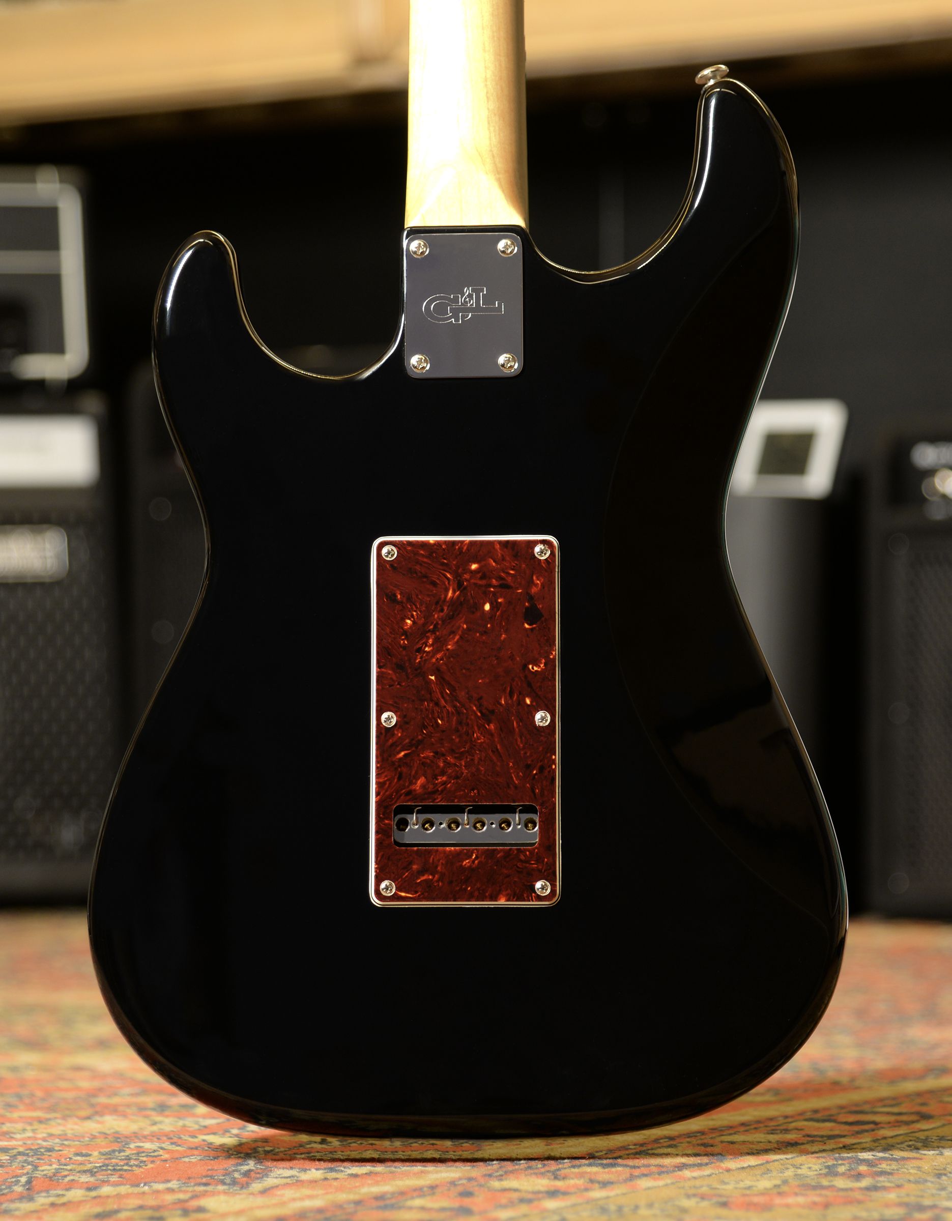 Электрогитара G&L FD Legacy HB Jet Black CR - купить в "Гитарном Клубе"