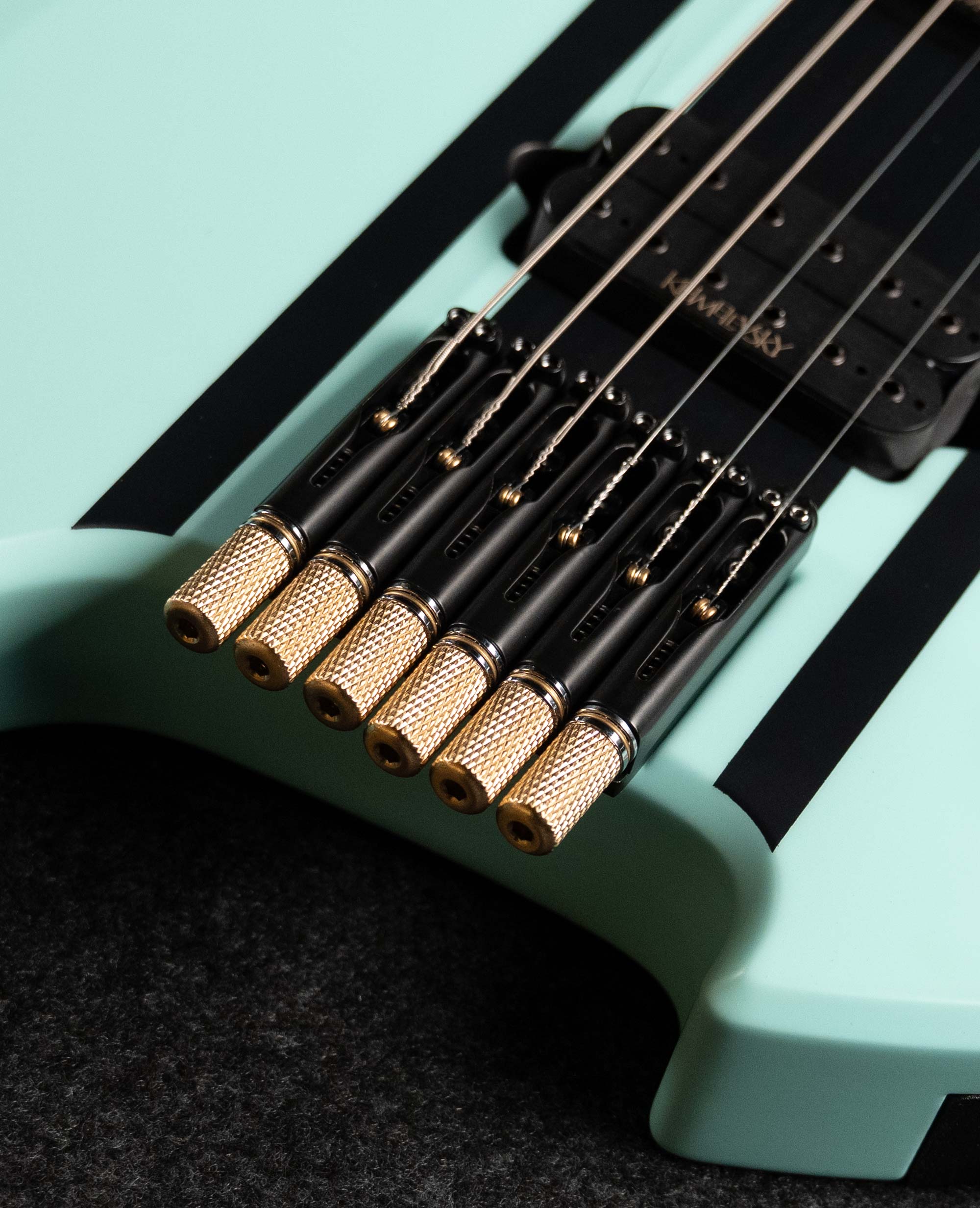 Электрогитара Khmelevsky Wing Spaceship #140 - купить в "Гитарном Клубе"