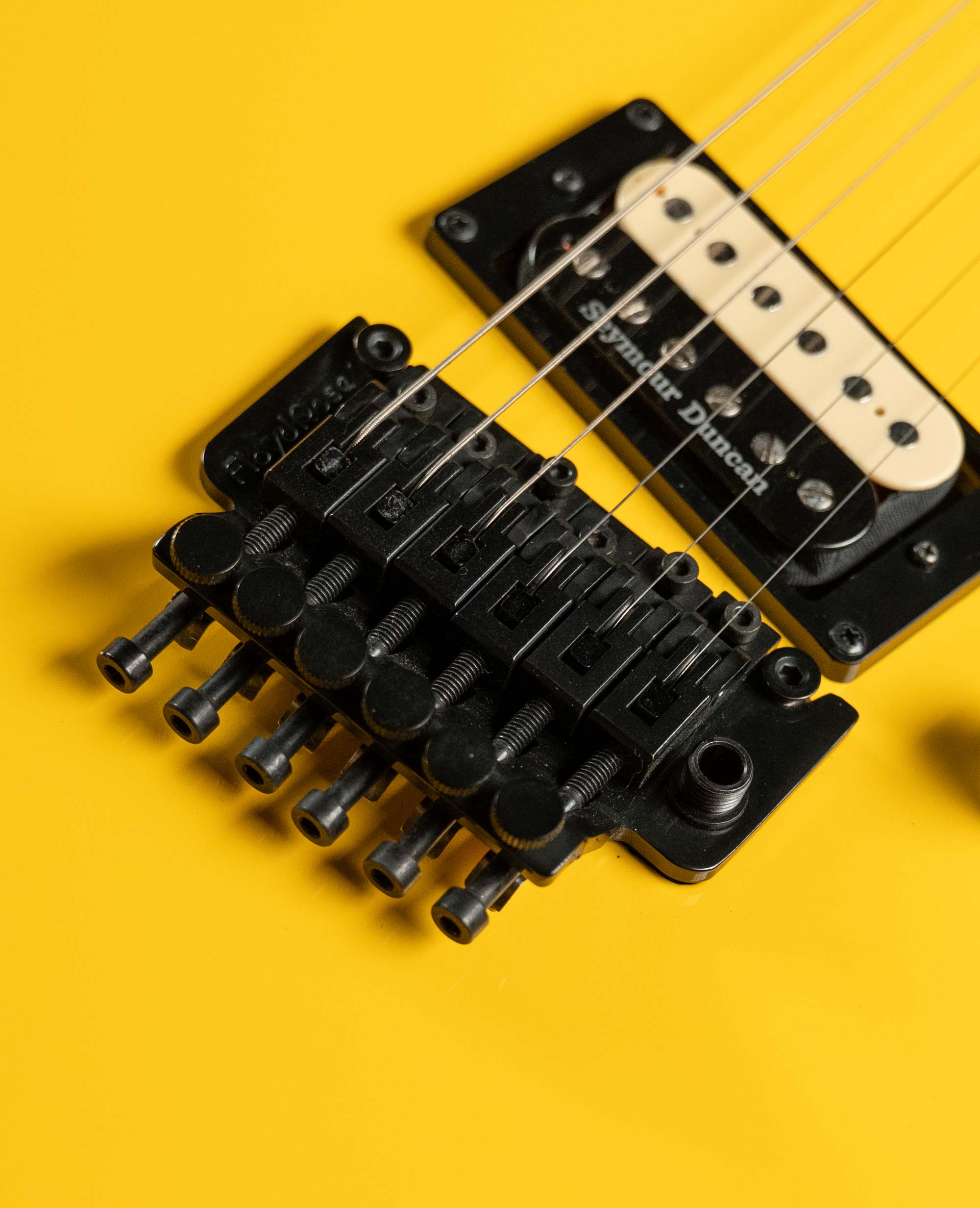 Электрогитара Kramer Guitars Baretta Bumblebee Yellow - купить в "Гитарном Клубе"