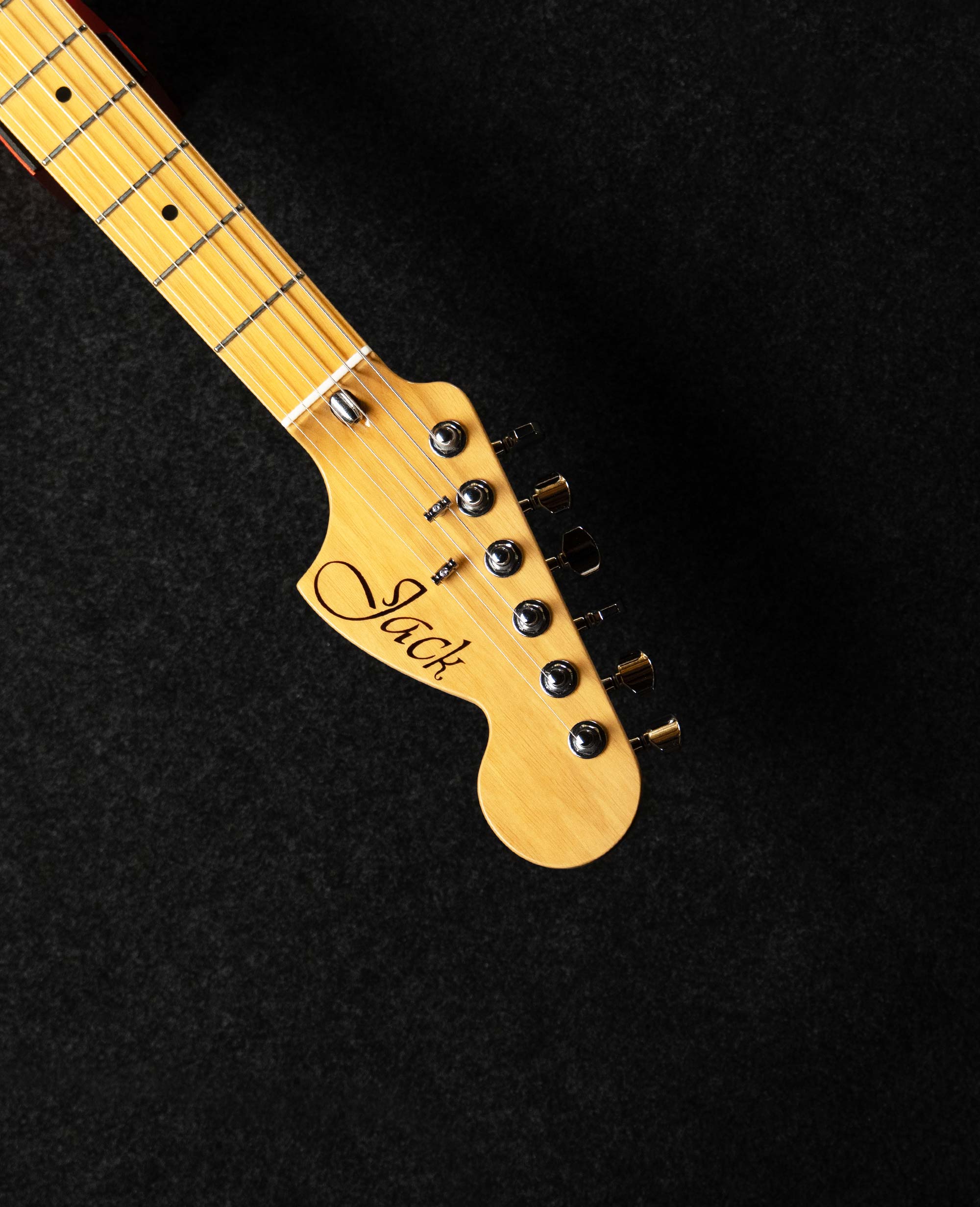 Электрогитара Jack Standard Stratocaster - купить в "Гитарном Клубе"