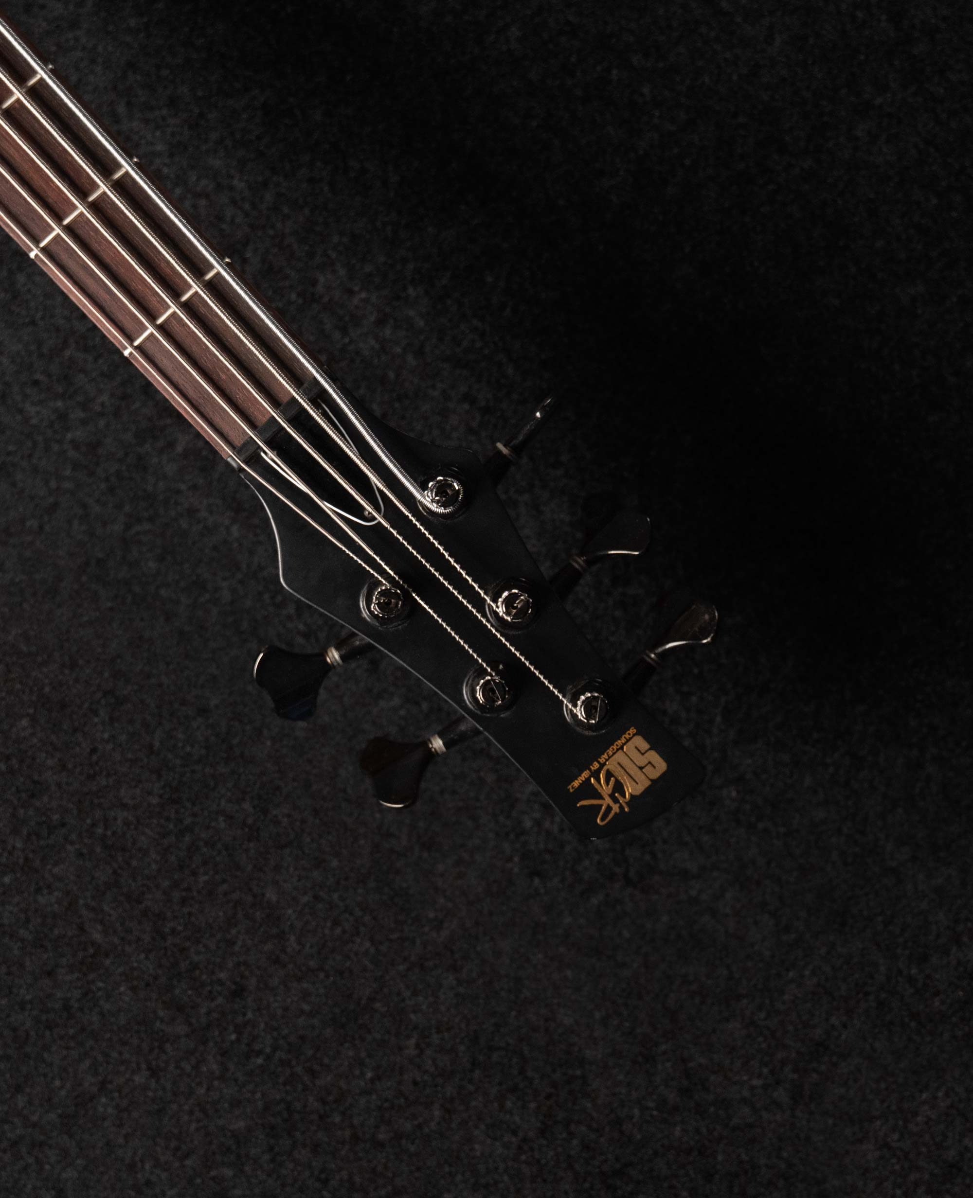 Бас-гитара Ibanez SDGR