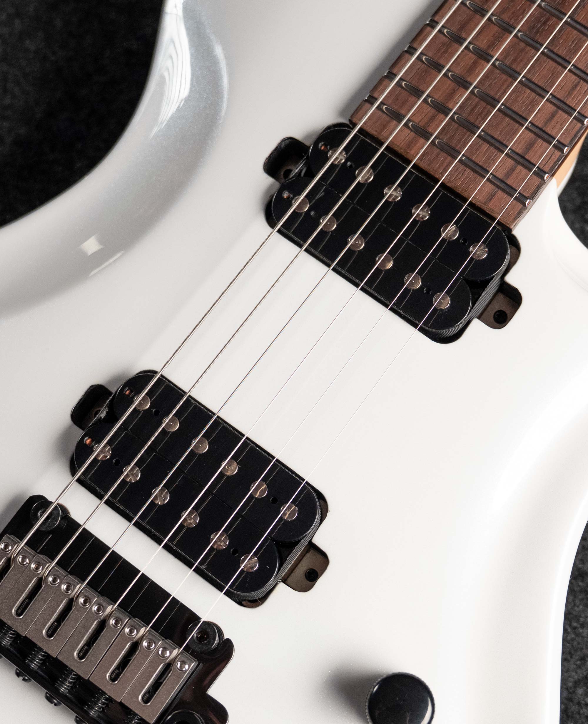 Электрогитара Covenant Custom Model Be Pearl - купить в "Гитарном Клубе"