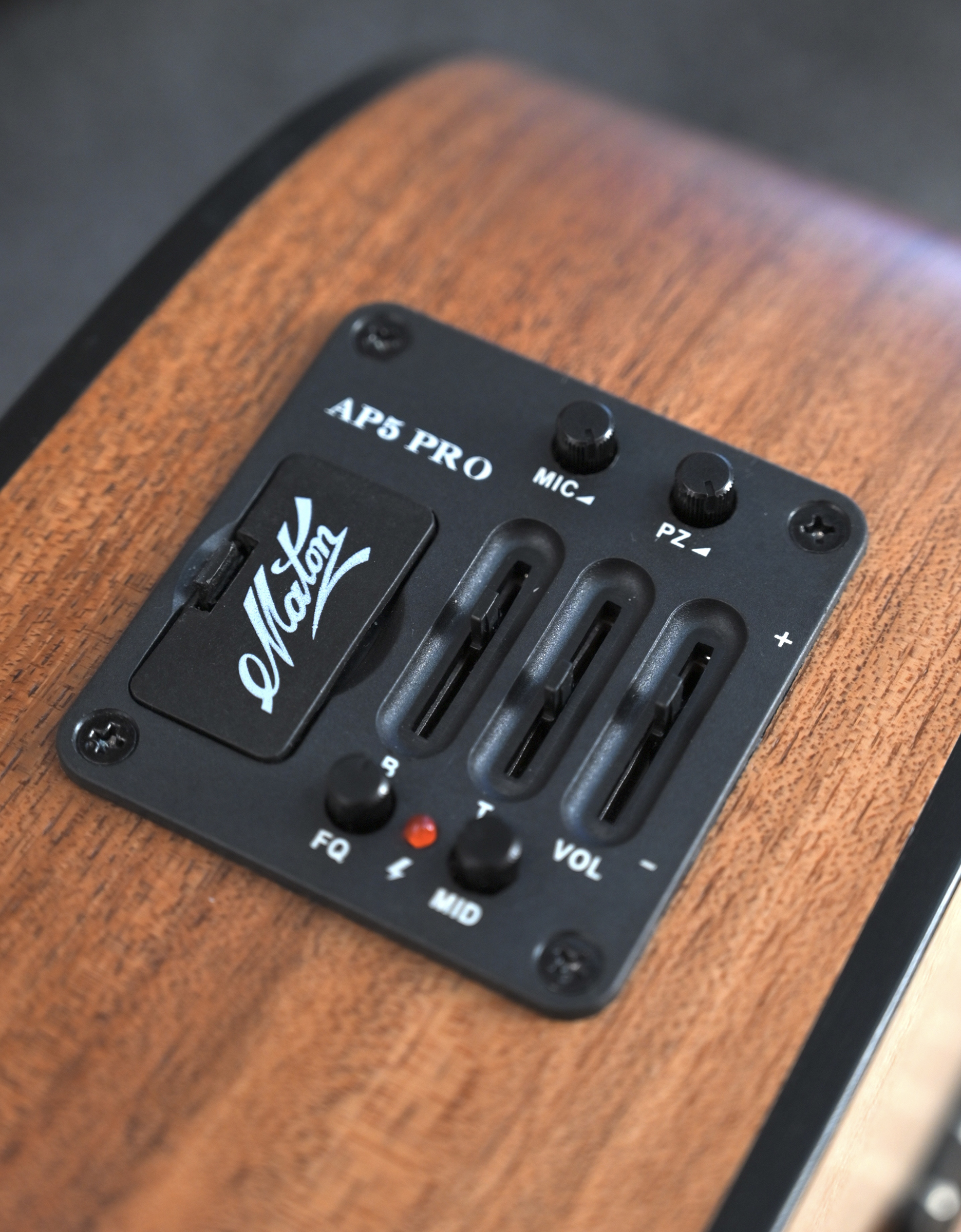 Электроакустическая гитара Maton SRS808 - купить в "Гитарном Клубе"