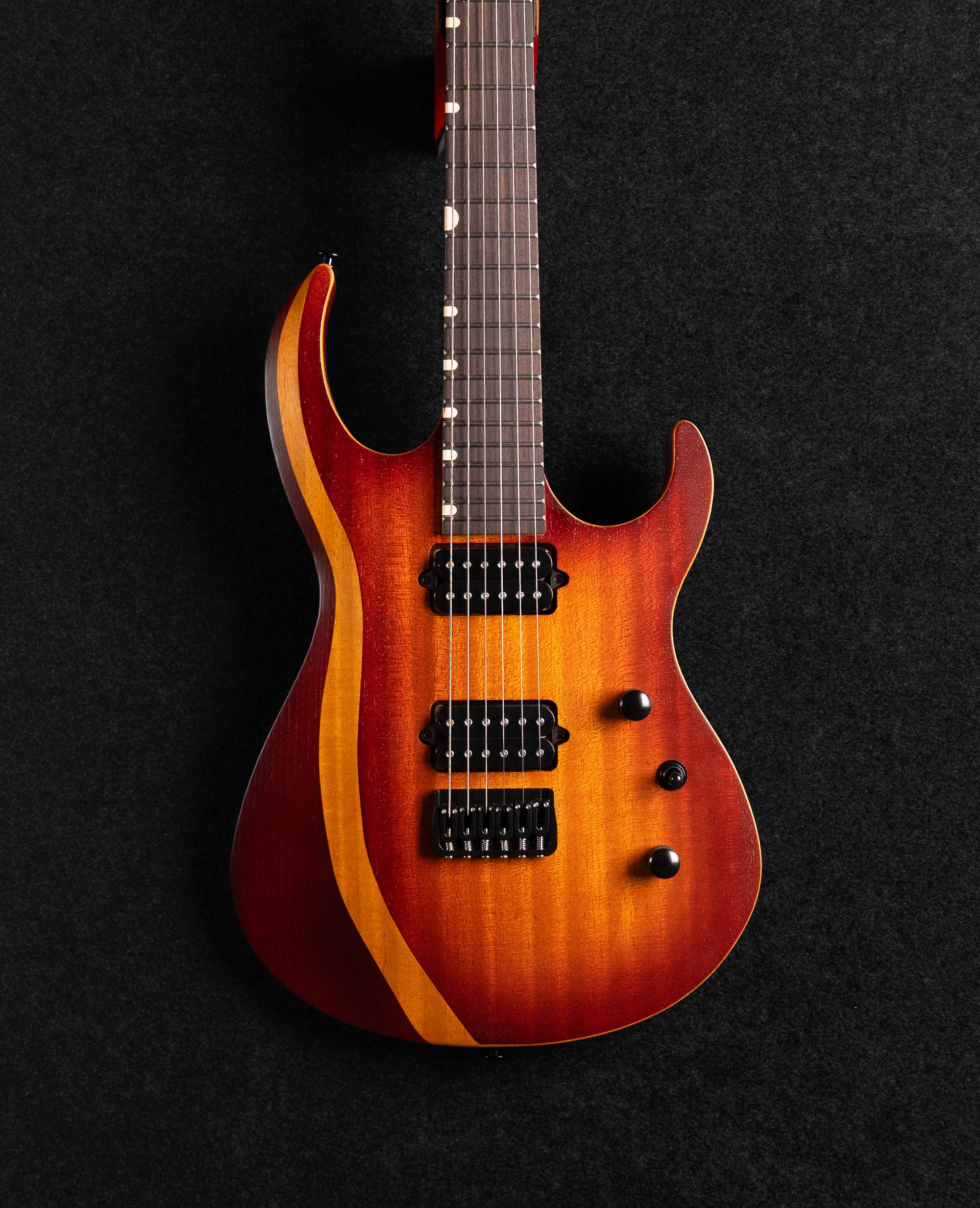 Электрогитара Inspector Phoenix 6 TN exc burst honey - купить в "Гитарном Клубе"