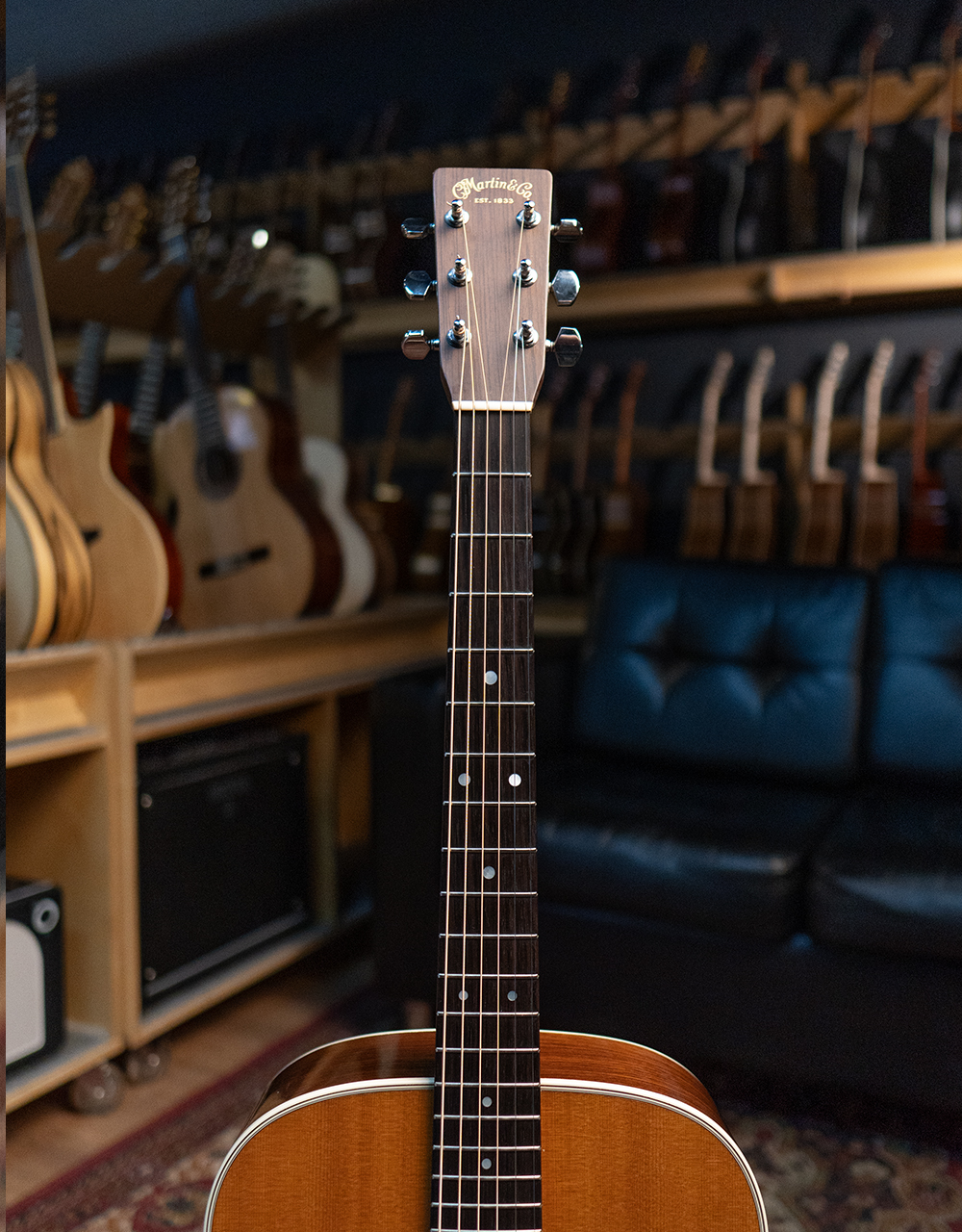 Акустическая гитара Martin D-28, 1998 with L.R. Baggs Element VTS pickup - купить в "Гитарном Клубе"
