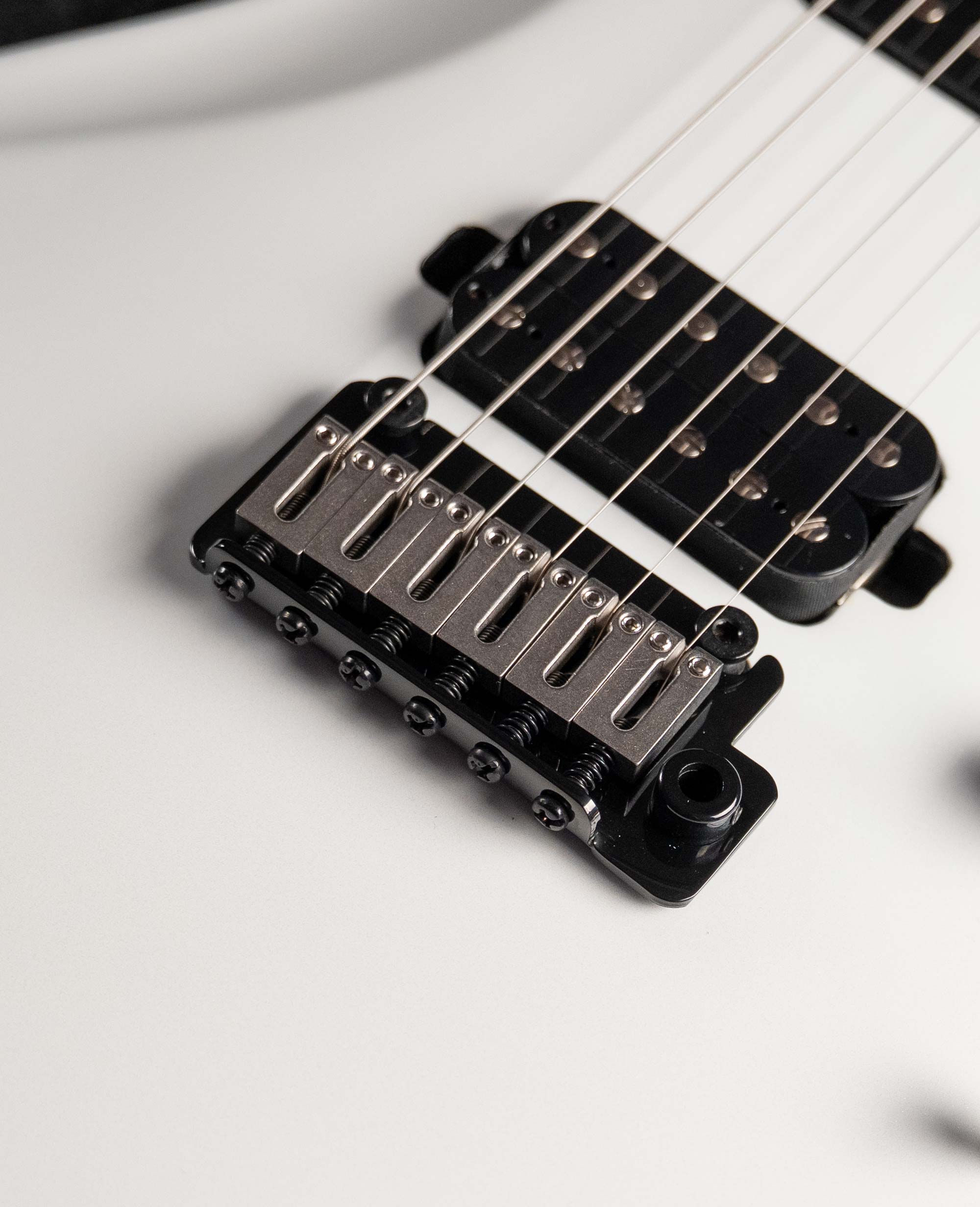 Электрогитара Covenant Custom Model Be Pearl - купить в "Гитарном Клубе"