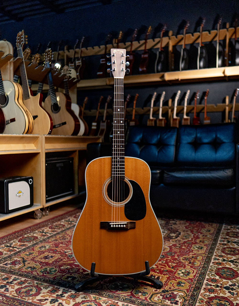 Акустическая гитара Martin D-28, 1998 with L.R. Baggs Element VTS pickup - купить в "Гитарном Клубе"