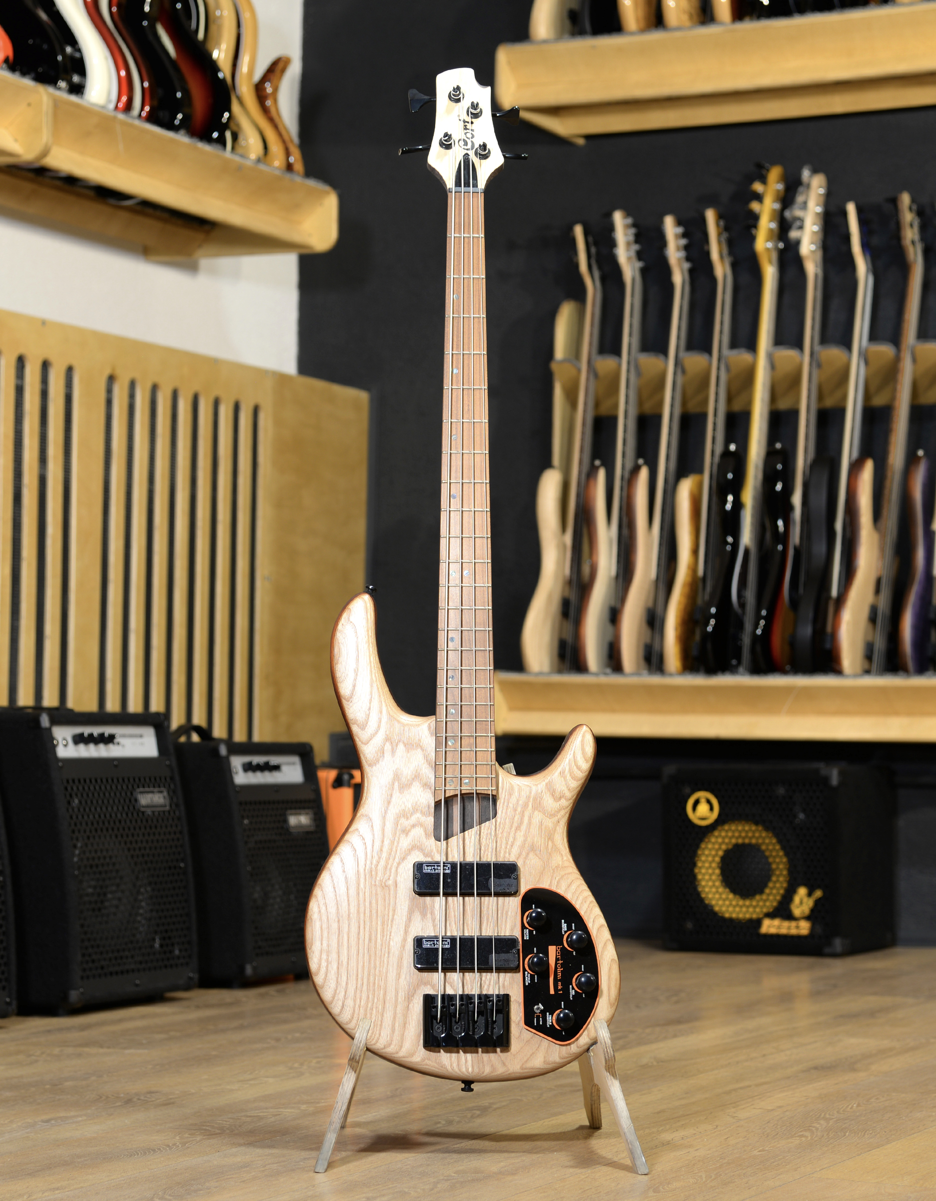 Бас-гитара Cort B4-Element-OPN Artisan Series - купить в "Гитарном Клубе"