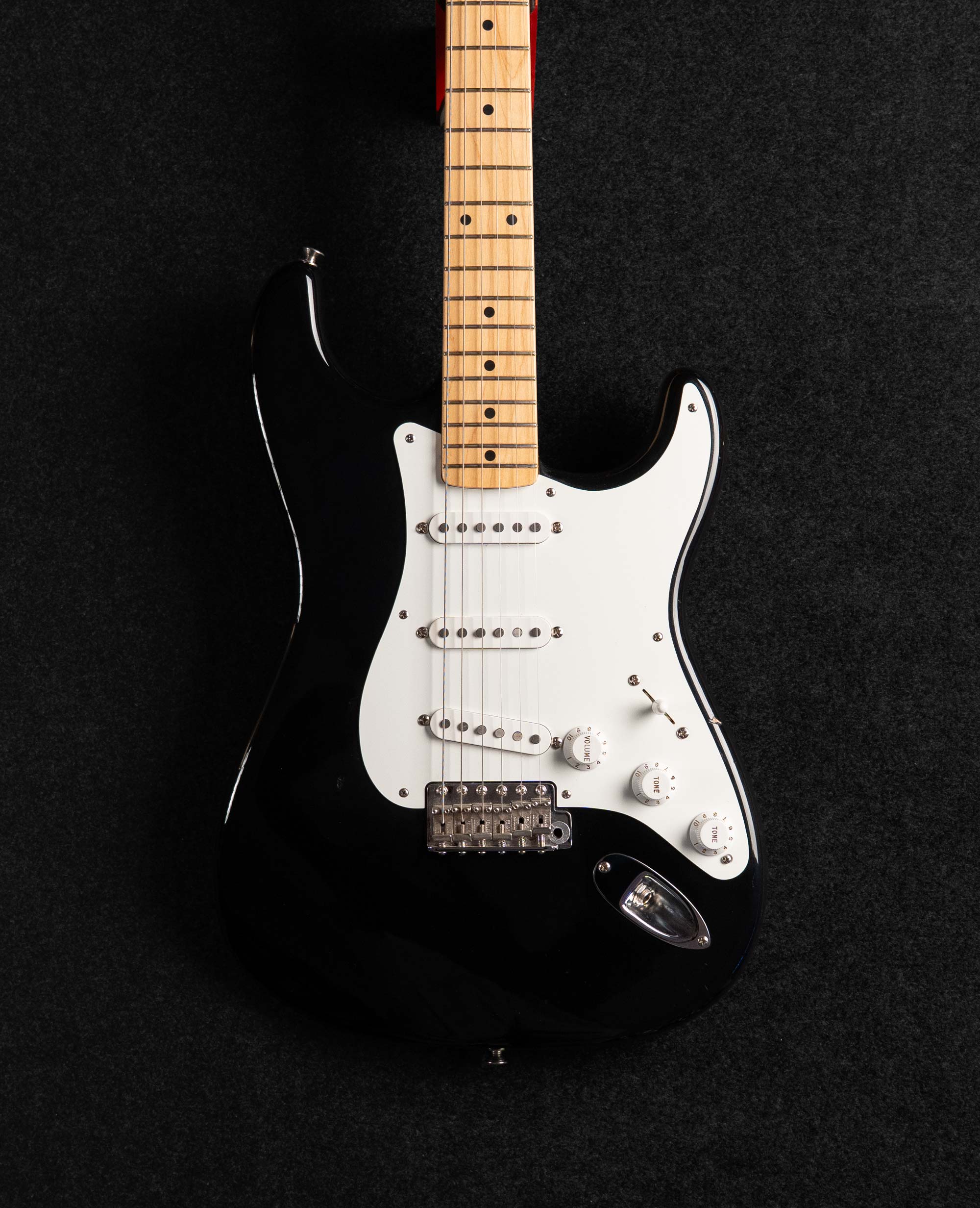 Fender Stratocaster AVRI 2009 NOS - купить в "Гитарном Клубе"